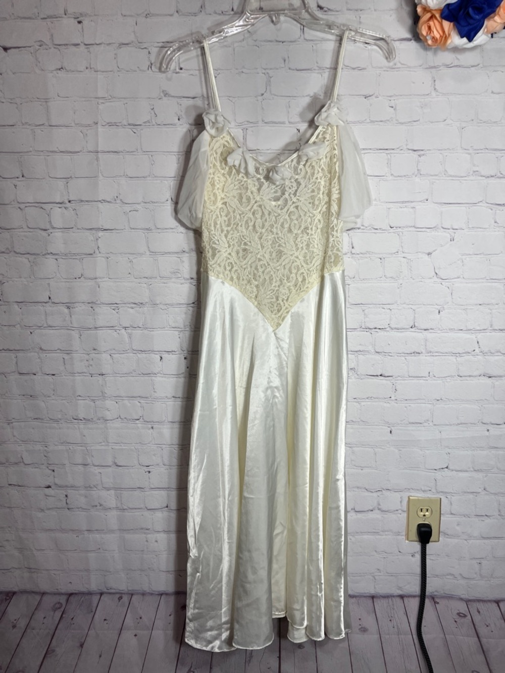 VTG Jessica Lynn bridal lingerie gown